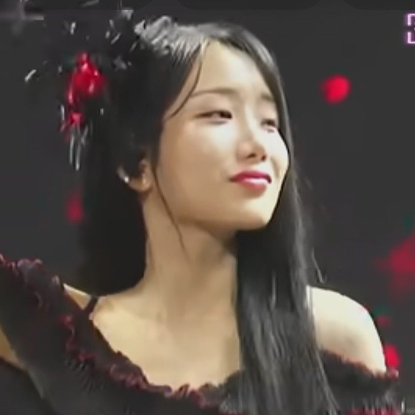 A moment captured by a fan of Kim Soyeon (2004)