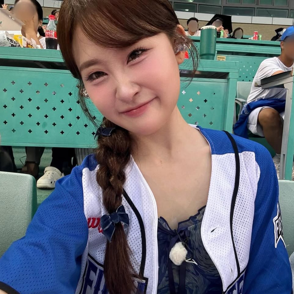 김다현 최근 활동샷