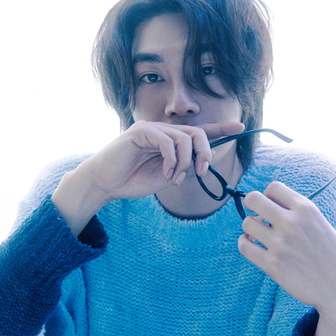 A moment captured by a fan of Kim Youngkwang