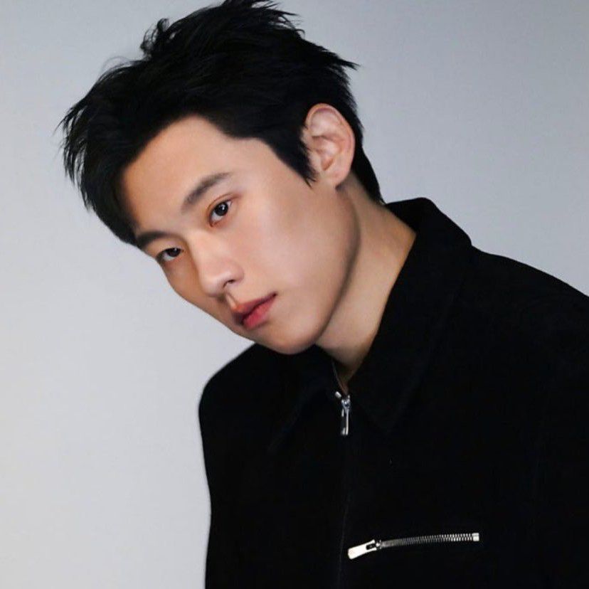 Behind-the-scenes cut of Kim Sungcheol