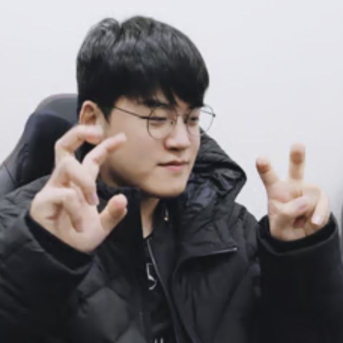 Recent activity shot of Gumayusi