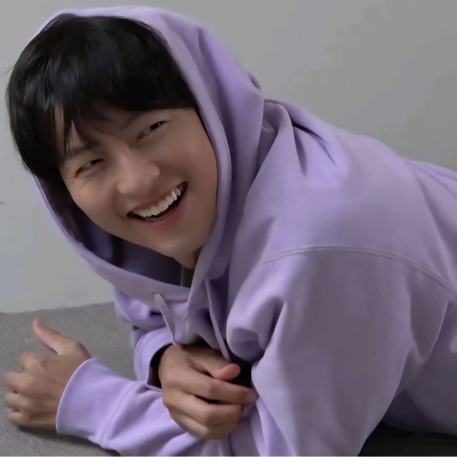 Foto kegiatan terbaru dari Song Joongki