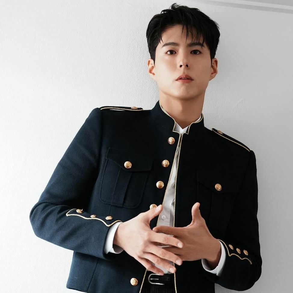 Recent activity shot of Park Bogum