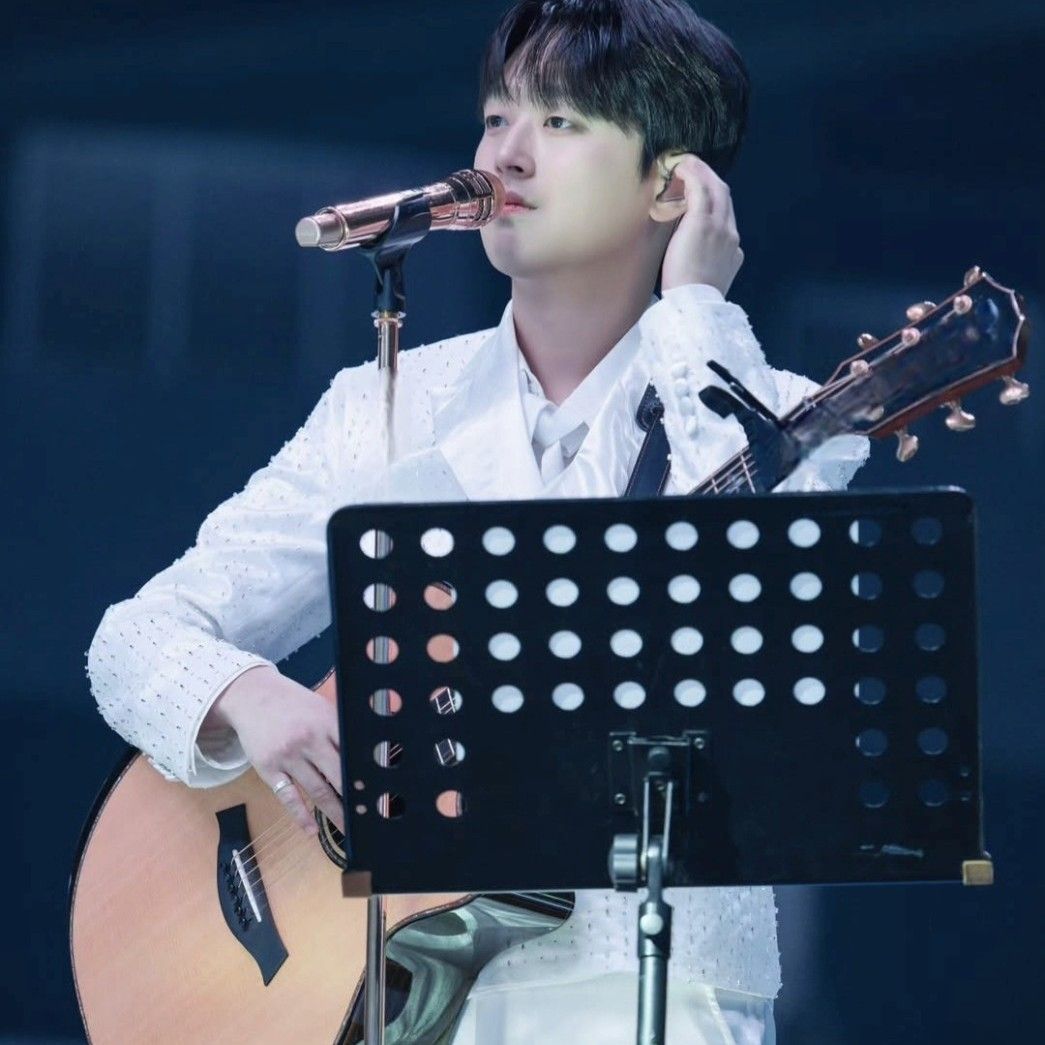 Foto terbaru dari Lee Chanwon