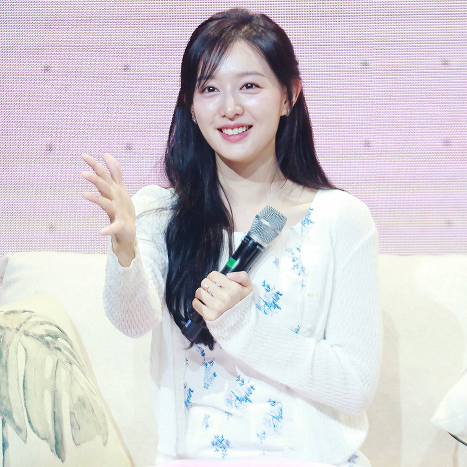 Latest photo of Kim Jiwon