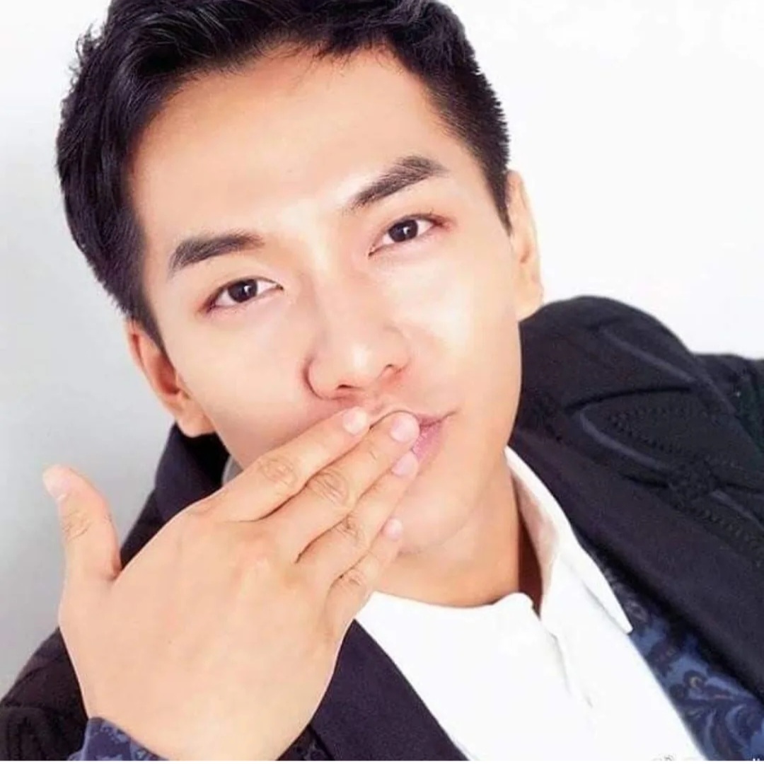 ファンが撮影したイ・スンギの瞬間