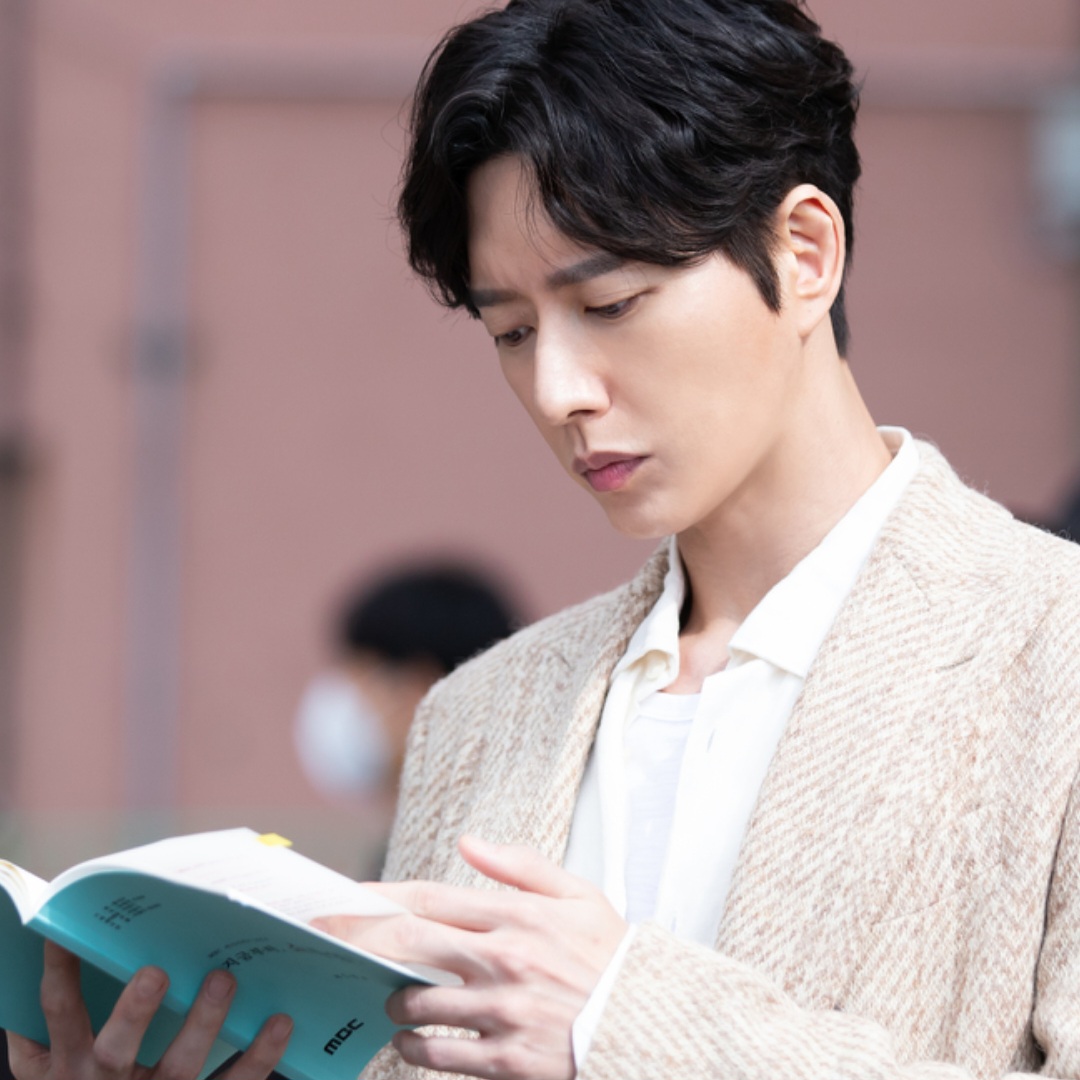 Latest photo of Park Haejin
