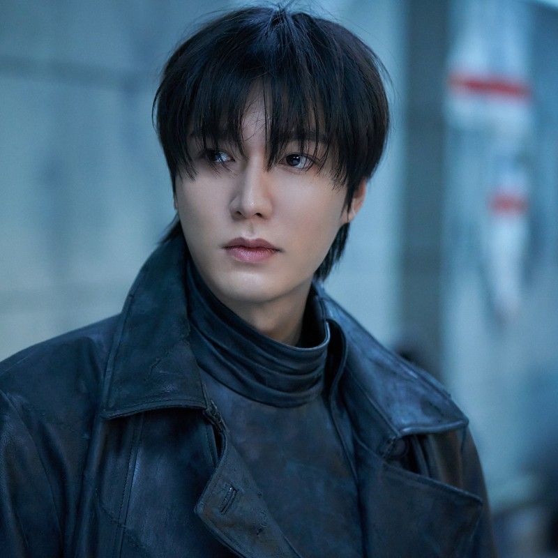 Recent activity shot of Lee Minho