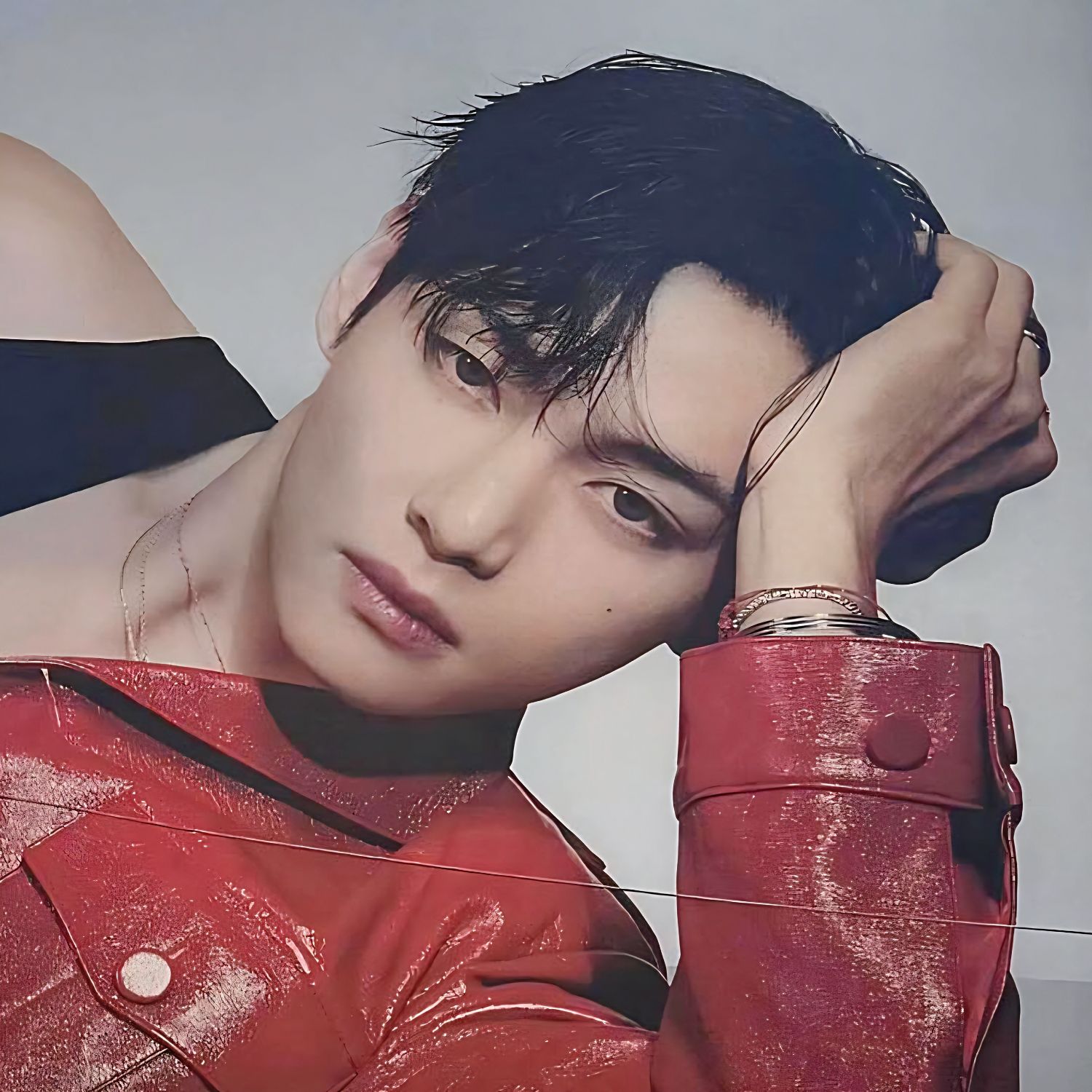 Latest photo of Kim Taehyung (V)