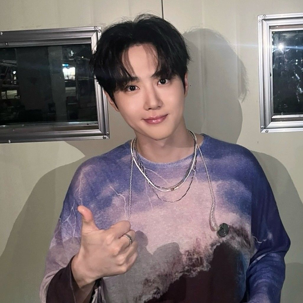 Recent activity shot of Suho