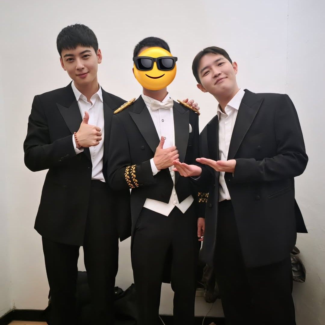 Latest photo of Cha Eunwoo