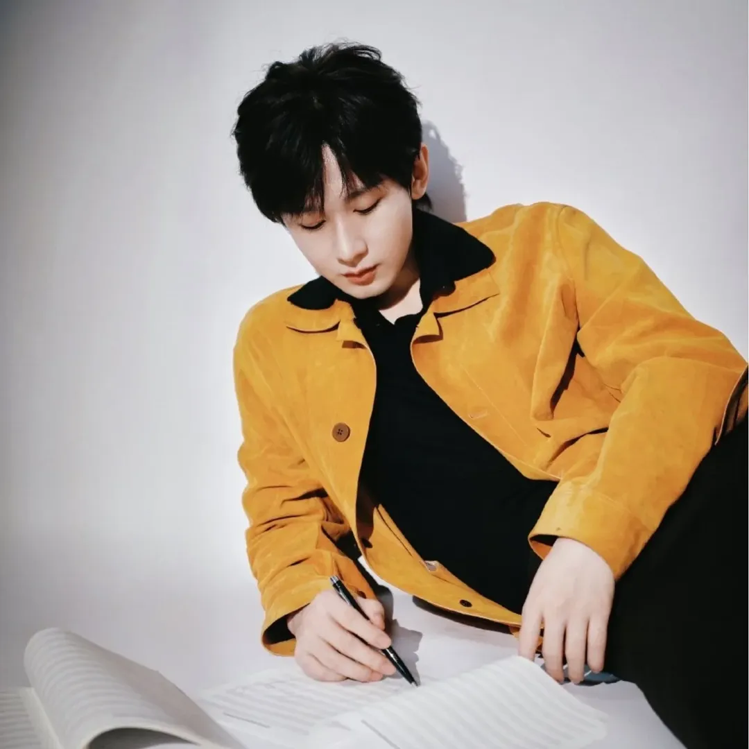 Behind-the-scenes cut of Cheng Yi