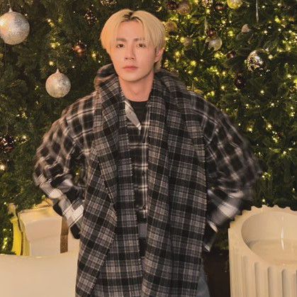 Recent activity shot of ZeePruk