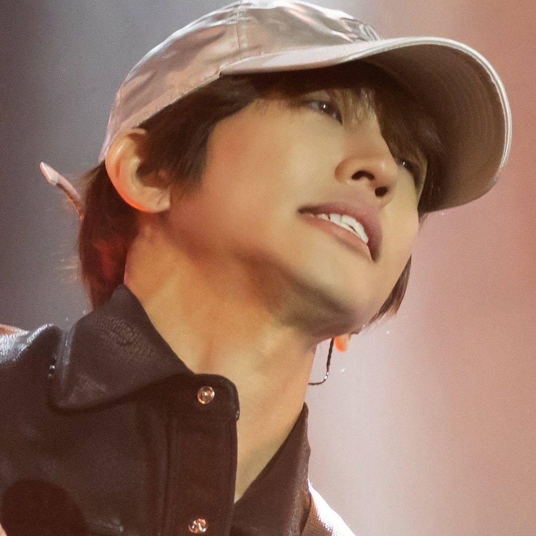 Behind-the-scenes cut of Lee Seungyoon