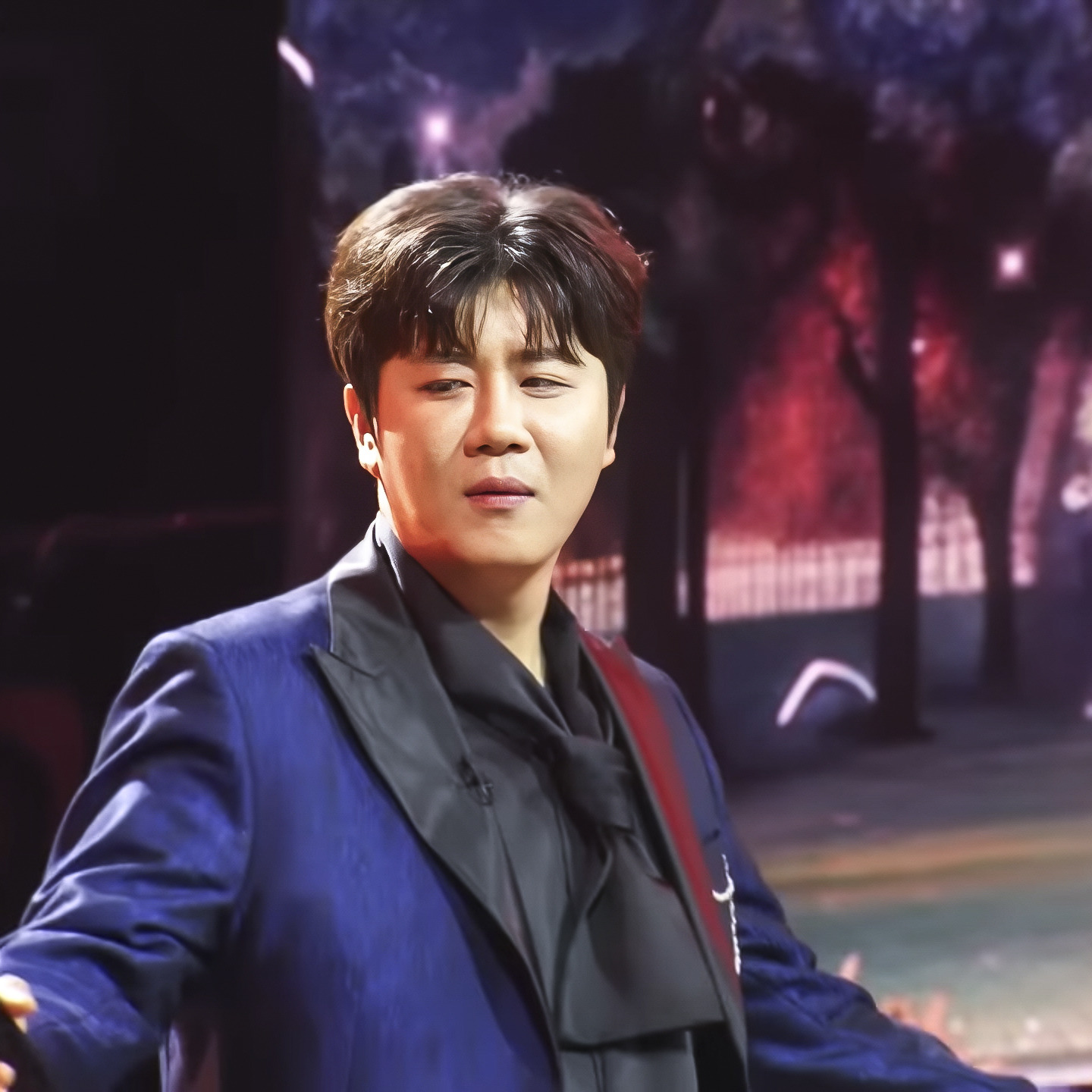 Behind-the-scenes cut of Jin Haesung