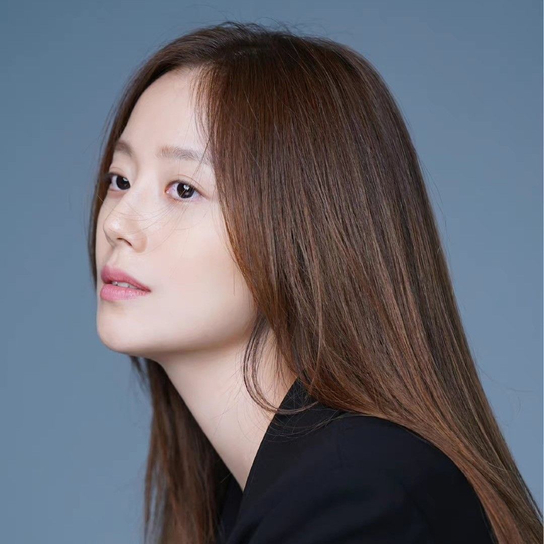 Recent activity shot of Moon Chaewon