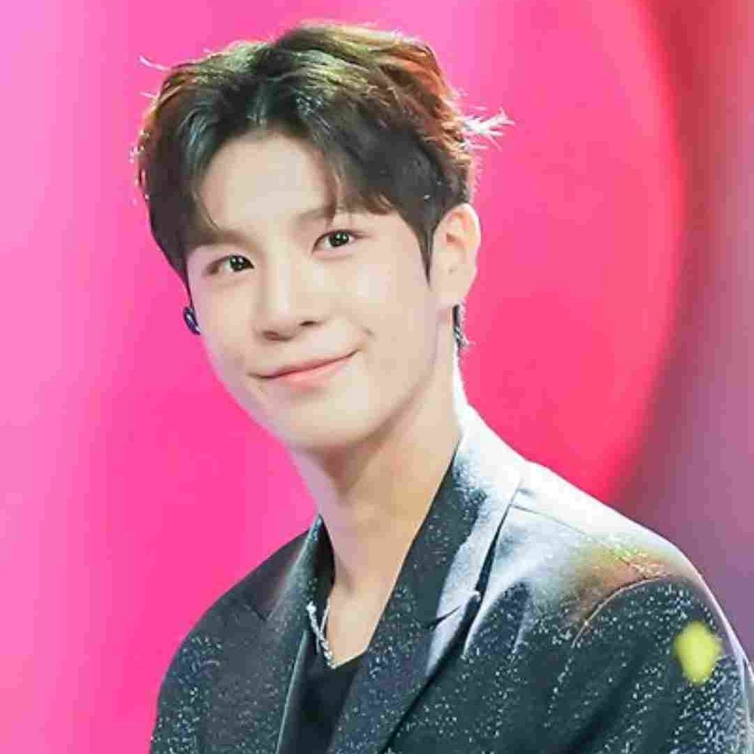 Behind-the-scenes cut of Jeong Dongwon