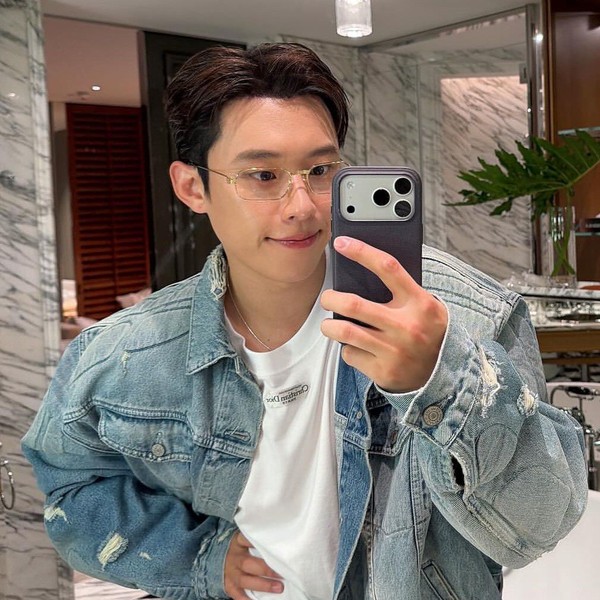 Today’s standout profile photo of Kim Sungcheol on Choeaedol Celeb