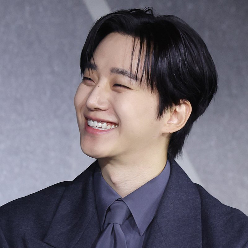 Behind-the-scenes cut of Lee Junho