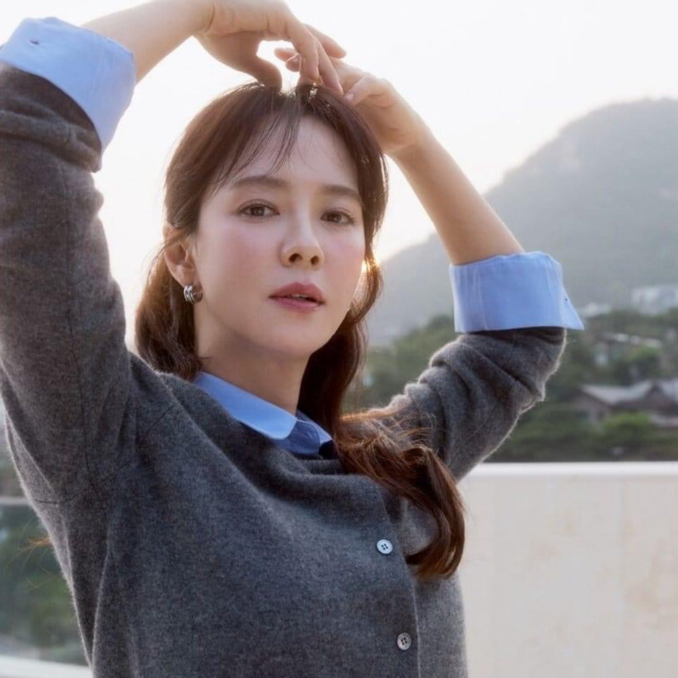 A moment captured by a fan of Song Jihyo