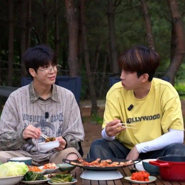 Behind-the-scenes cut of Jeong Dongwon
