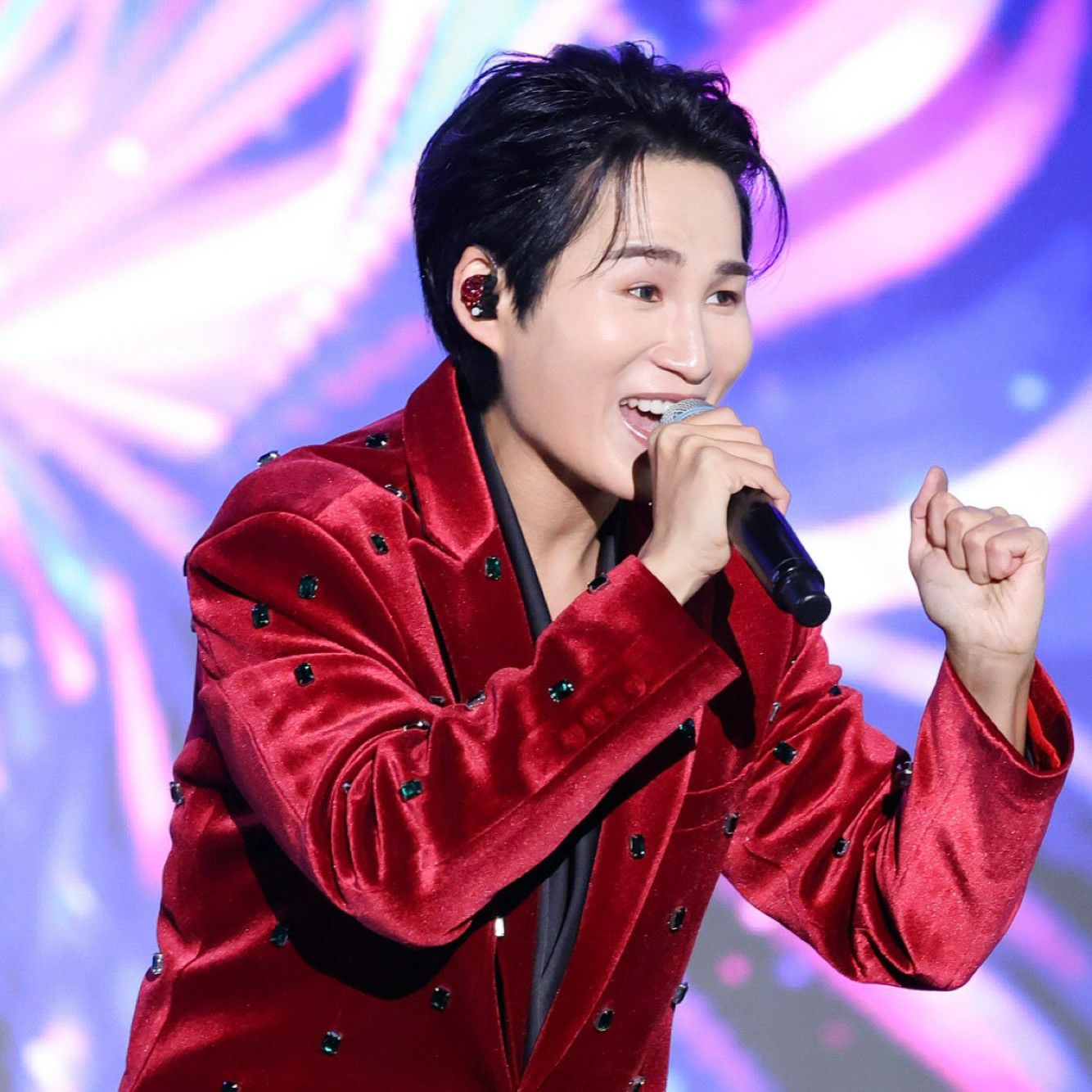 金熙栽的最新照片