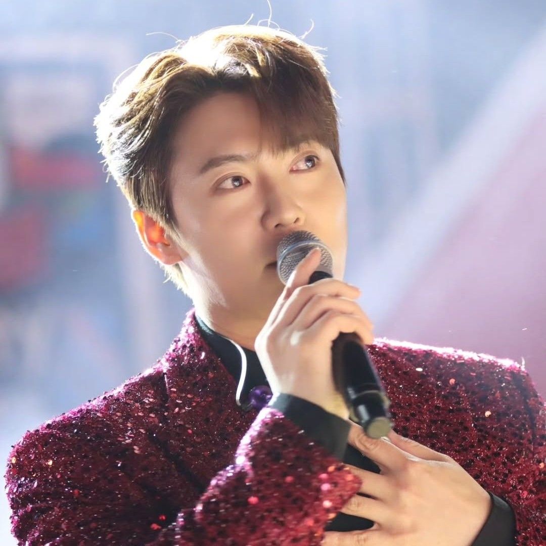 Recent activity shot of Son Binah