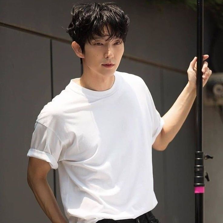 Momen yang diabadikan oleh penggemar Lee Joongi