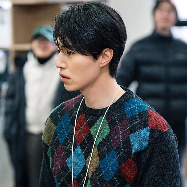 Latest photo of Lee Dongwook