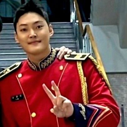 Behind-the-scenes cut of Kim Kyungmin