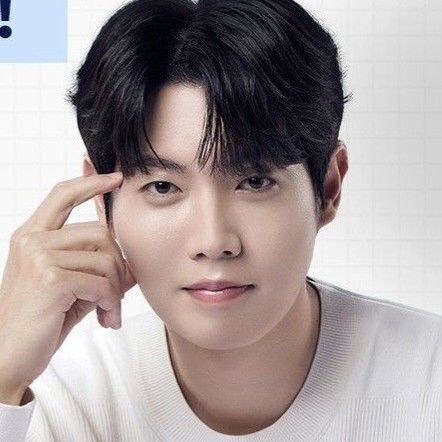 Latest photo of Son Taejin