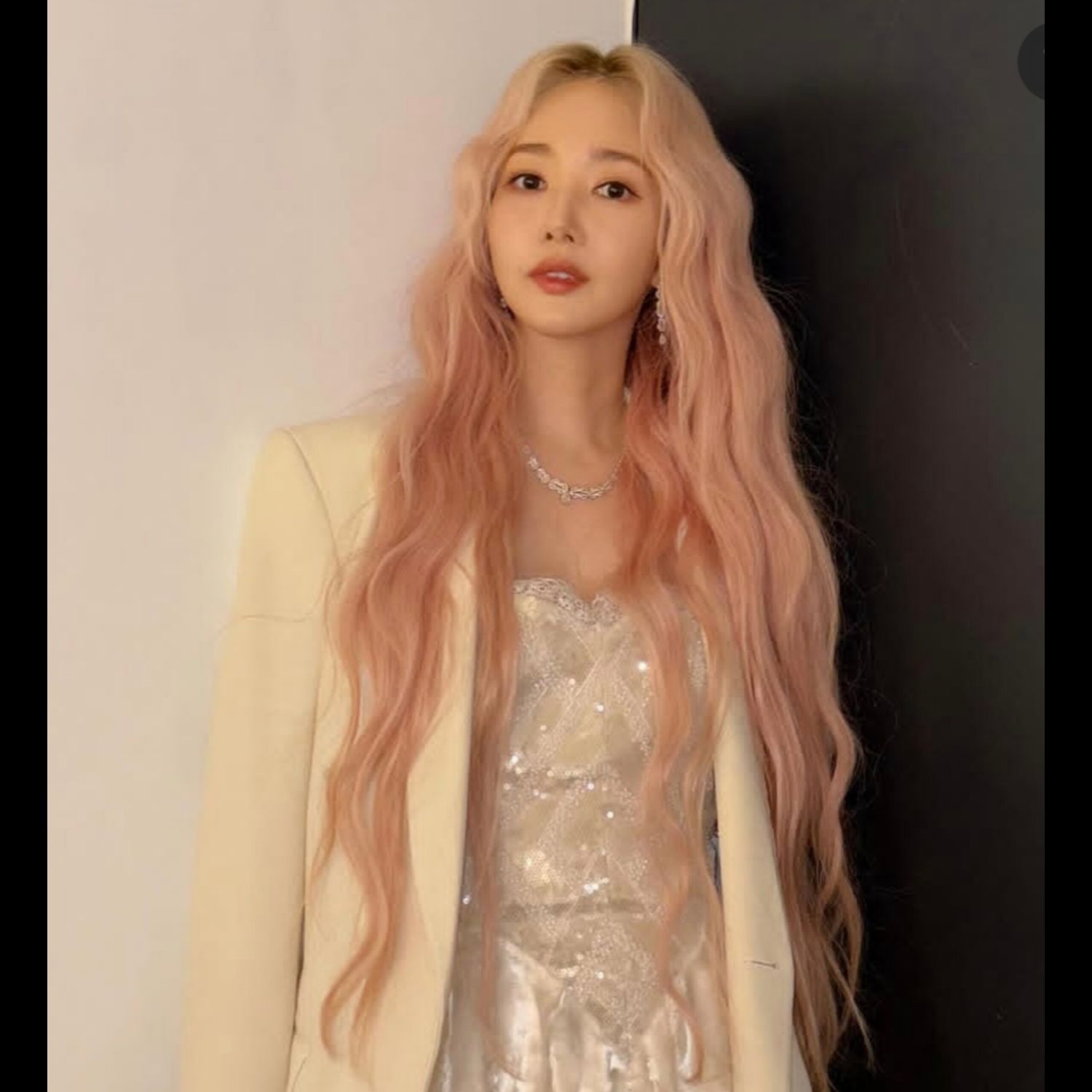Latest photo of Park Minyoung