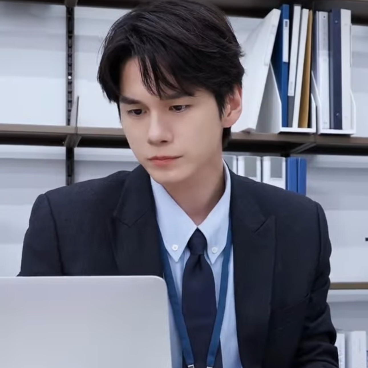 Recent activity shot of Ong Seongwu