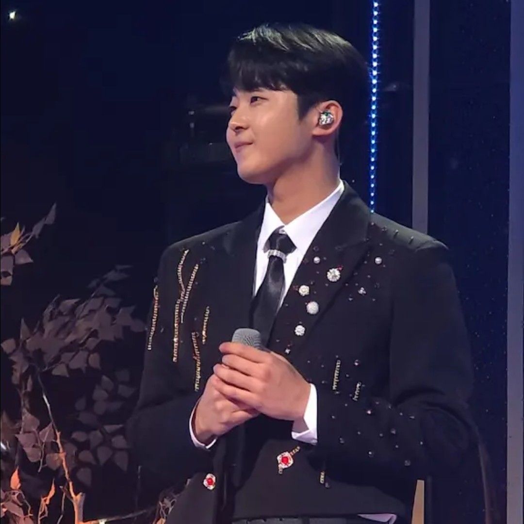 Behind-the-scenes cut of Park Minsu