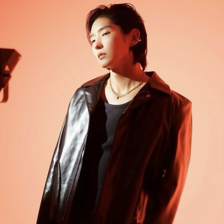 A moment captured by a fan of Lee Joongi