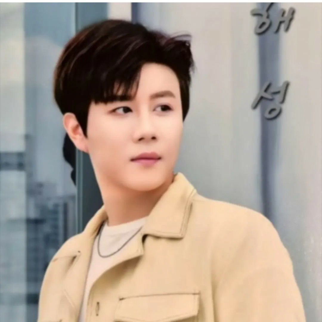 Latest photo of Jin Haesung