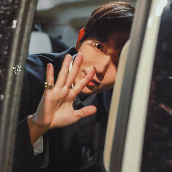 粉絲拍下的李準基瞬間