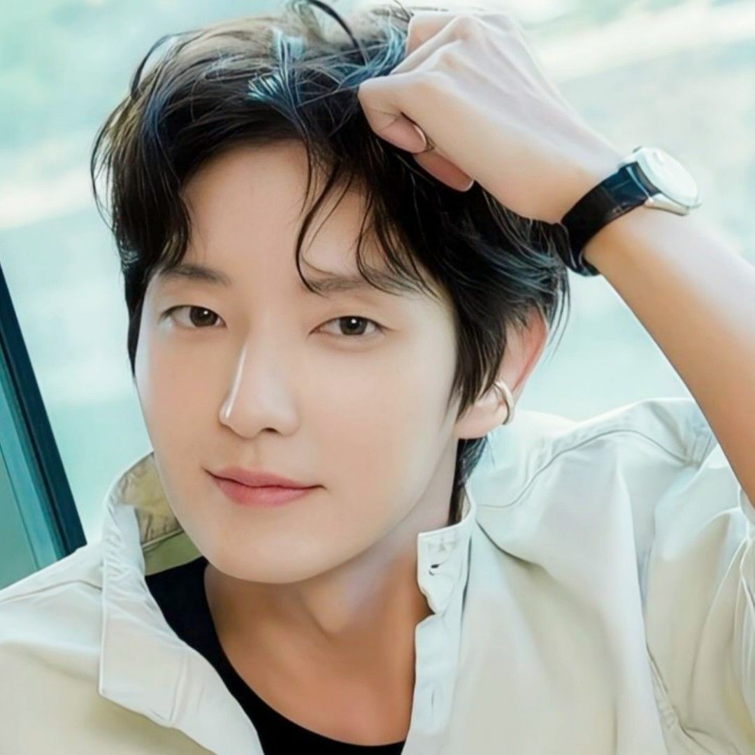 Latest photo of Lee Joongi