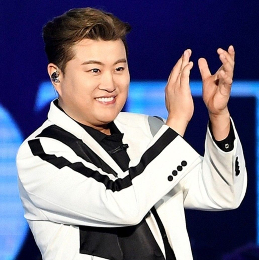 Foto terbaru dari Kim Hojoong