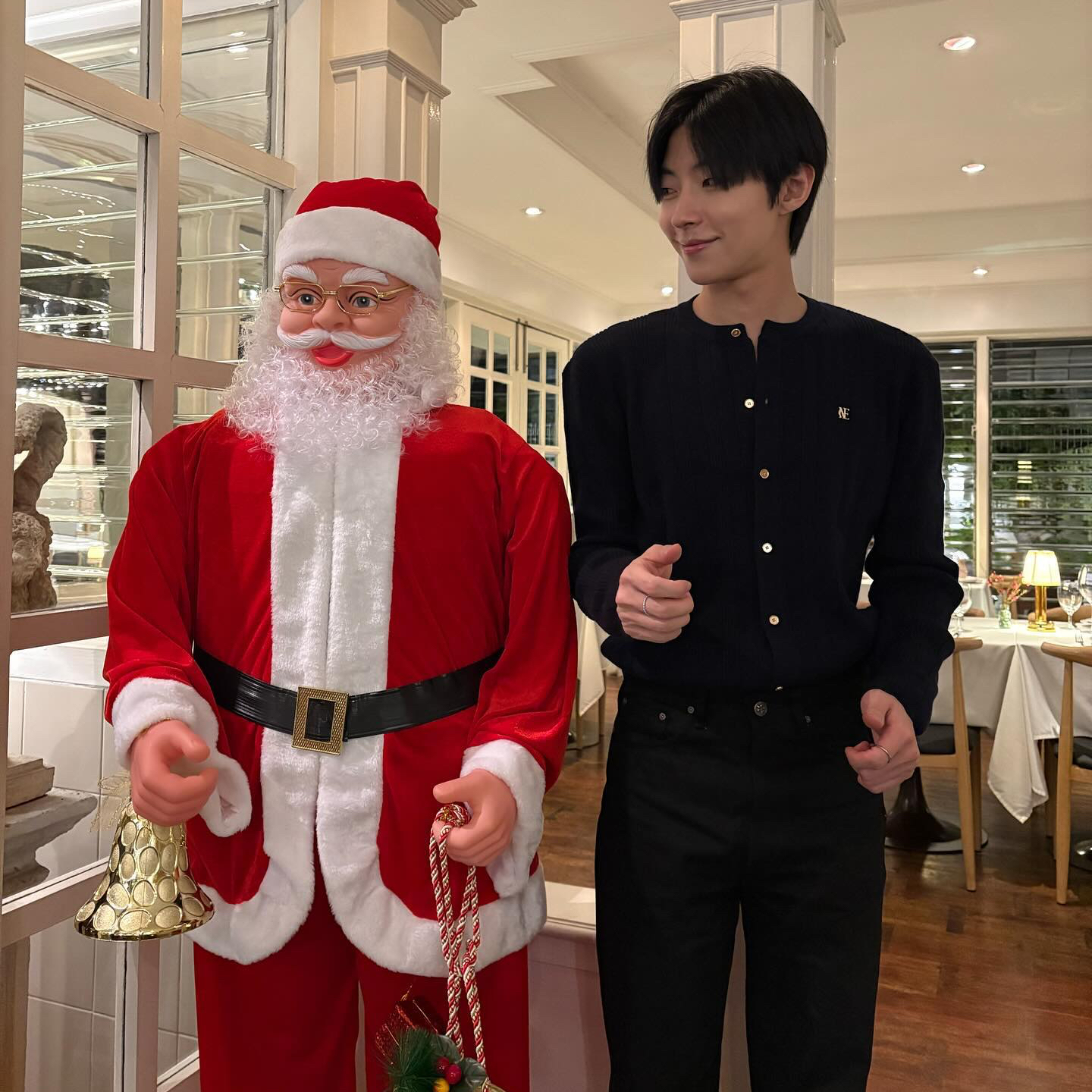 황인엽의 최신 사진