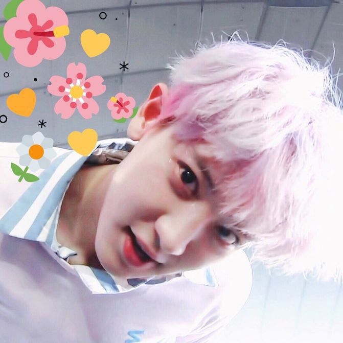 Behind-the-scenes cut of Chanyeol