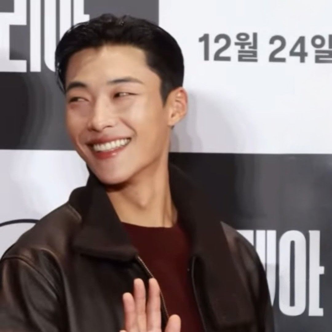 Behind-the-scenes cut of Woo Dohwan