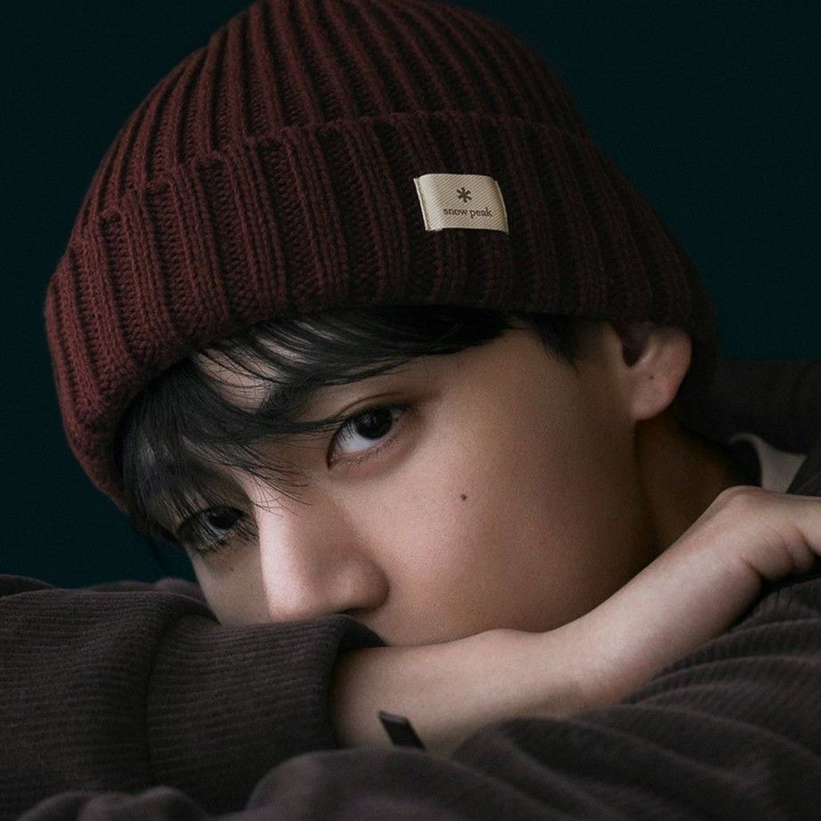 Behind-the-scenes cut of Kim Taehyung (V)