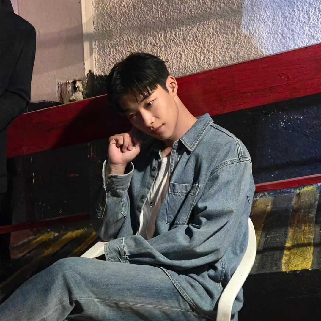 Behind-the-scenes cut of Woo Dohwan