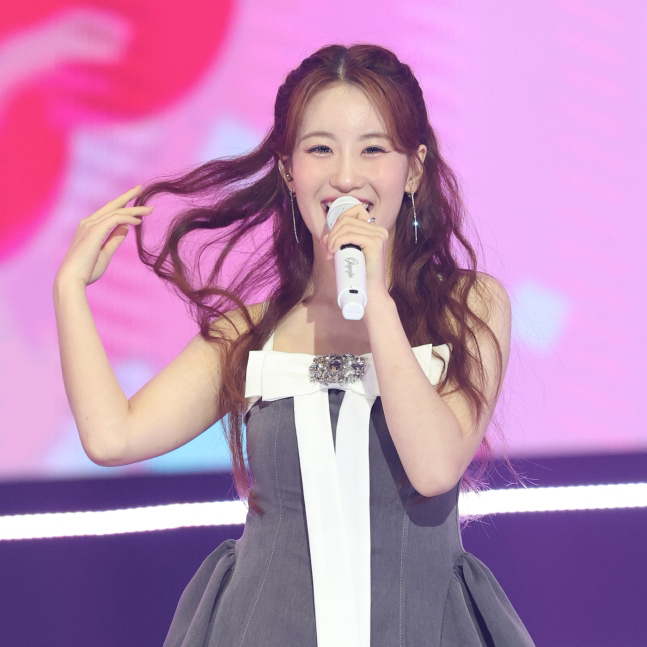 Latest photo of Oh Yujin