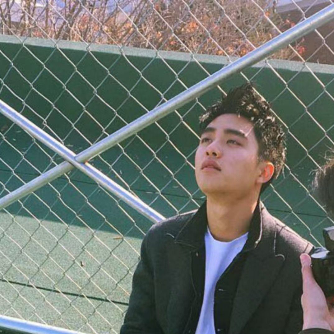 都暻秀 (D.O.)的最新照片