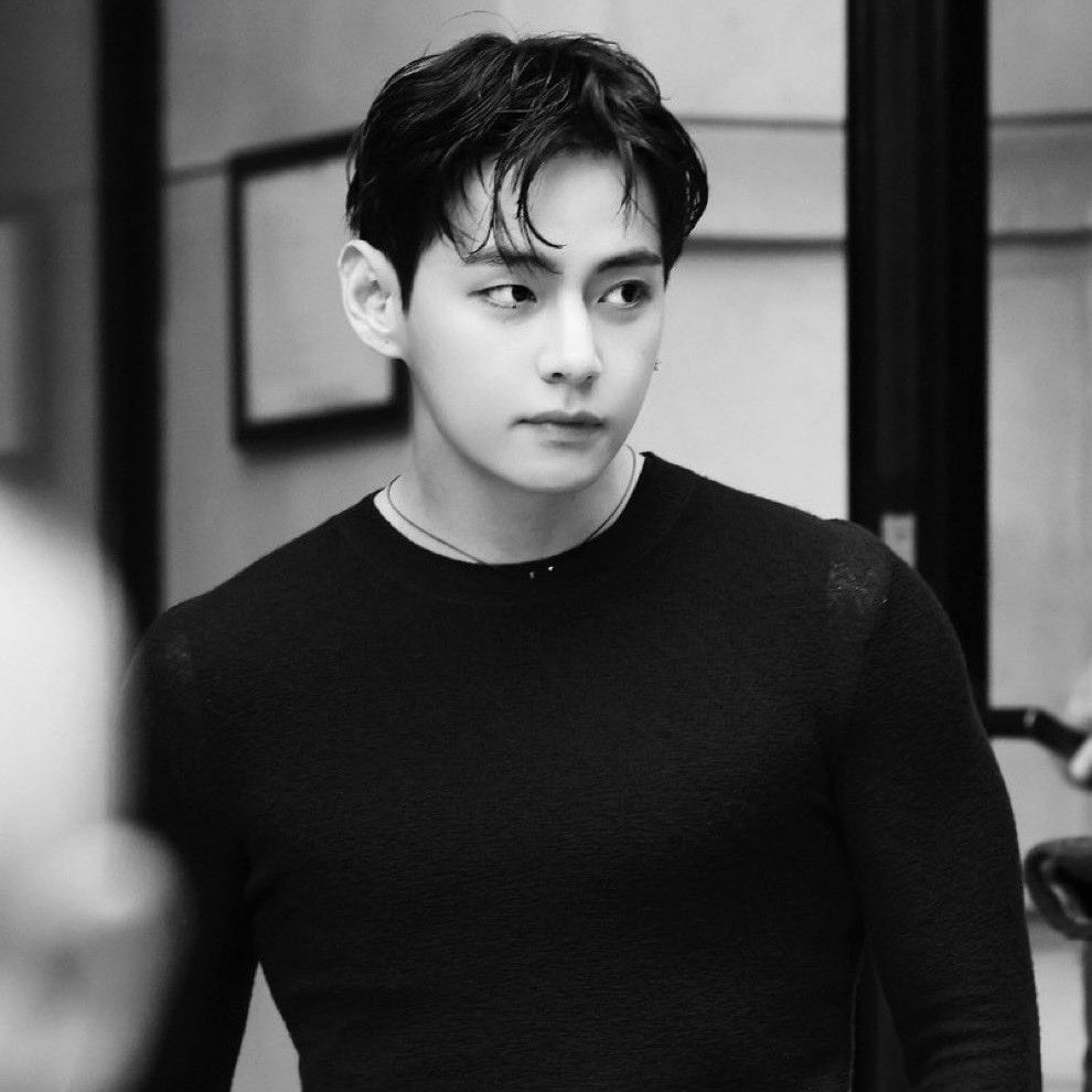 Recent activity shot of Kim Taehyung (V)