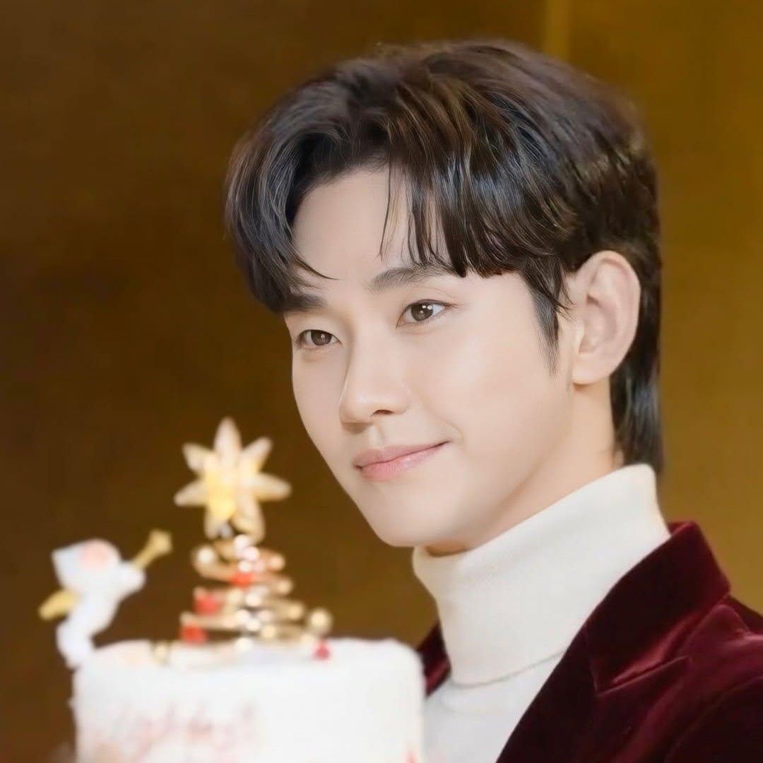 Behind-the-scenes cut of Kim Soohyun