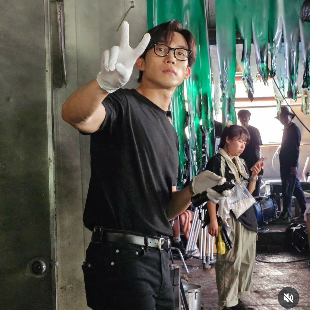 Recent activity shot of Lee Sangyi