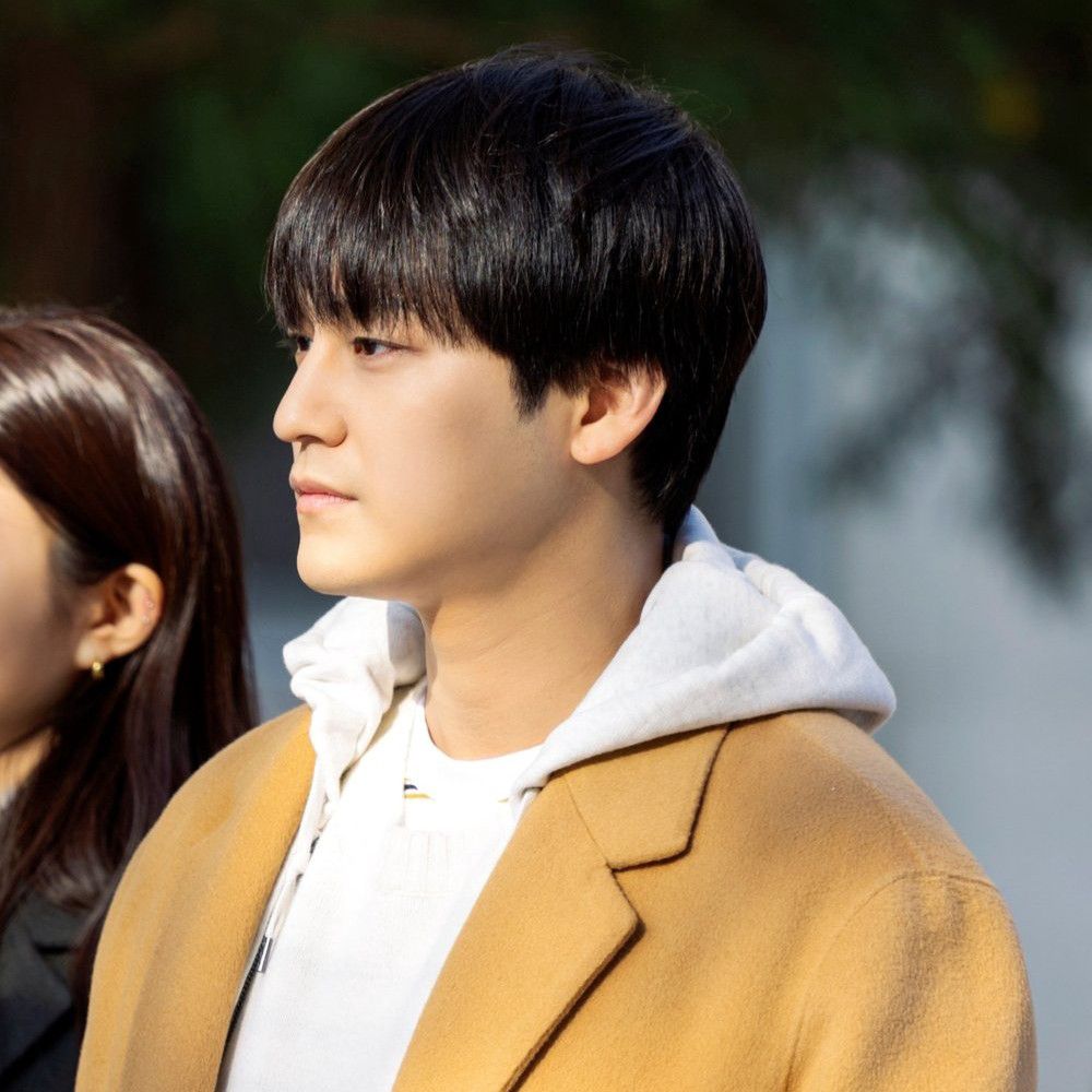 Latest photo of Kim Bum